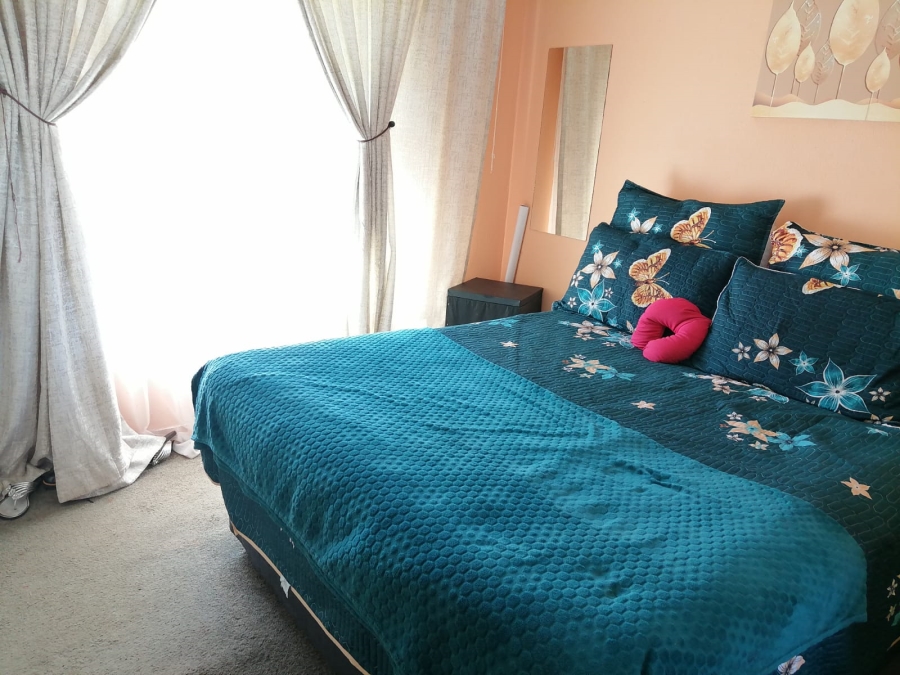 3 Bedroom Property for Sale in Geelhoutpark North West